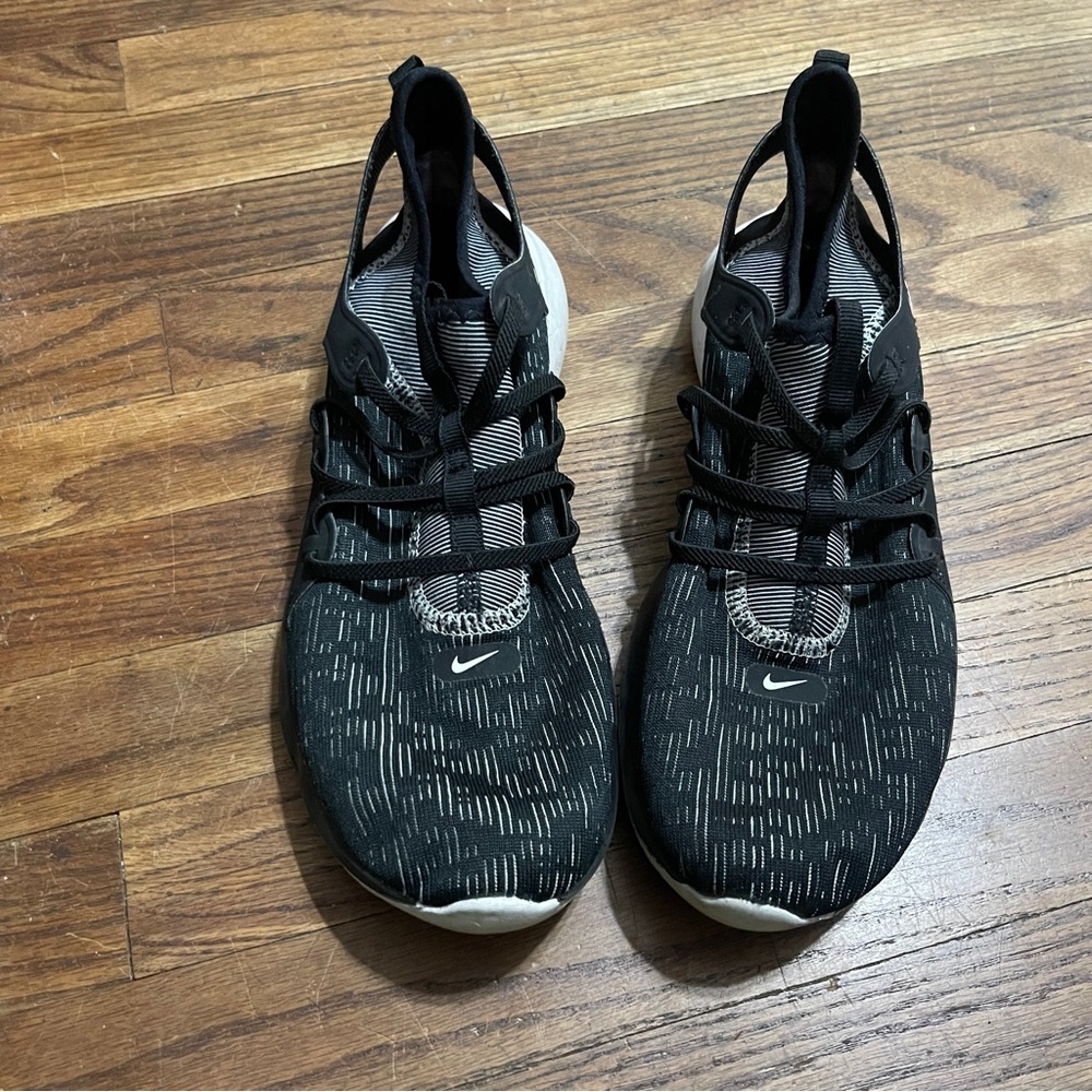 Nike SlipOn Sneakers